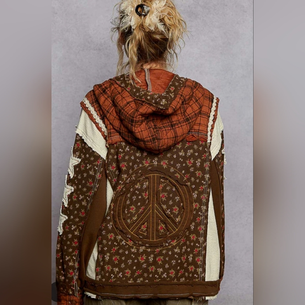 Brown Patchwork Jacket with Star Accents - image 3